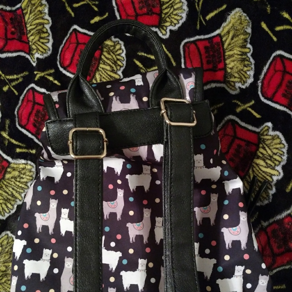 Llama Draw-String Back Pack - Picture 4 of 5